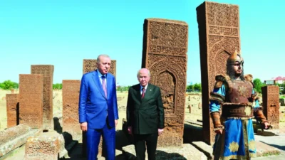 Cumhurbaşkanı Erdoğan, Ahlat'ta yaptığı konuşmada Türkiye Yüzyılı'nın inşasına vurgu yaptı