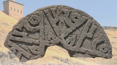 Ani Ören Yeri'nde yapılan kazılarda Hz. Muhammed isminin yer aldığı
