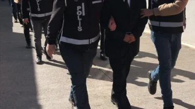 Ankara'da düzenlenen operasyonda fuhuş ve insan ticareti yaptığı belirlenen 19