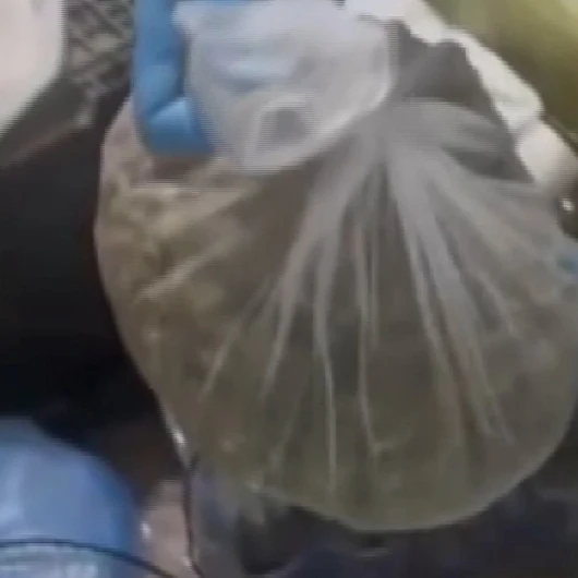 Bağcılar'da gerçekleştirilen operasyonla, uyuşturucu madde ticareti yapan bir iş yerinde