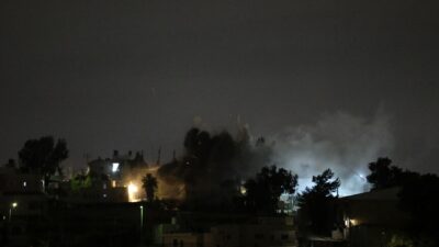 İsrail'in işgal altındaki Batı Şeria'da düzenlediği saldırılarda üç Filistinli yaralanırken,
