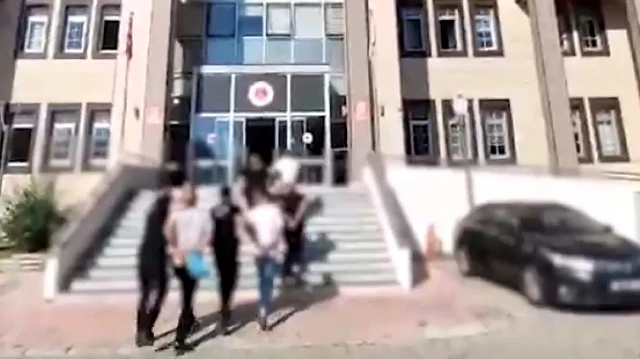 Bitlis'te gerçekleştirilen uyuşturucu operasyonunda 11 kişi gözaltına alındı. Elde edilen