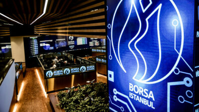 Borsa İstanbul'da BIST 100 endeksi, yeni haftaya umut verici bir