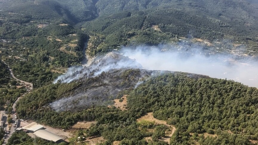 Bursa'da çıkan orman yangınları, ekipler tarafından hızlı bir şekilde kontrol