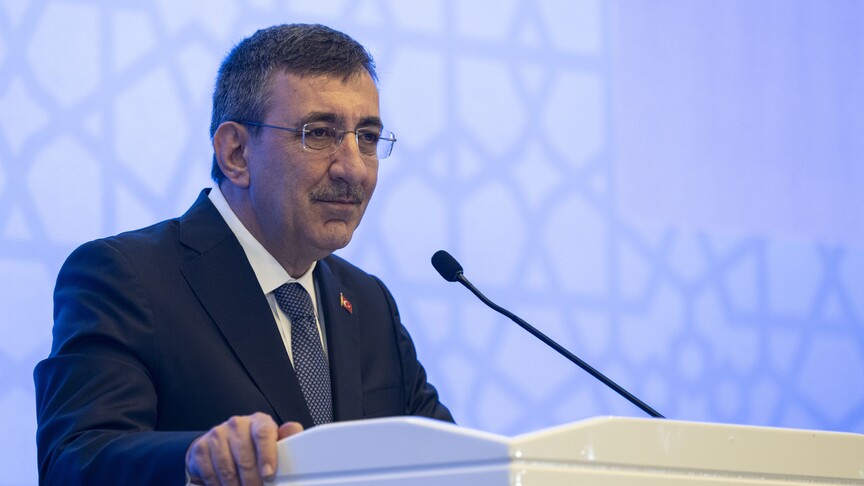 Cumhurbaşkanı Yardımcısı Cevdet Yılmaz, Türkiye'nin ihracatının güçlü üretim altyapısı sayesinde