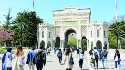 Devlet üniversiteleri, YKS sonuçlarıyla birlikte tarihi doluluk oranlarına ulaştı. Boş