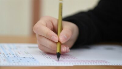 Milli Eğitim Bakanı Tekin, yeni müfredata uygun LGS ve YKS