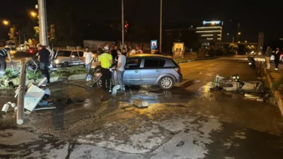 Elazığ'da otomobil ve motosikletin çarpışması sonucu 5 kişi yaralandı. Olay,