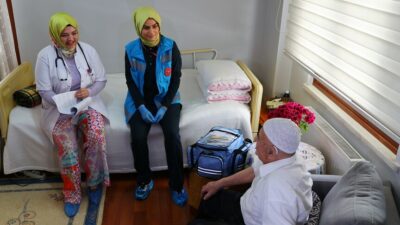 Sağlık Bakanı Memişoğlu, evde sağlık hizmetleriyle 1.3 milyon hastaya ulaştıklarını