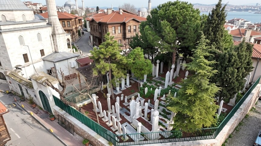 Fatih'te bulunan Osmanlı hazireleri, Kültürel Miras Müdürlüğü'nün önderliğinde aslına uygun
