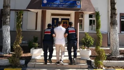 Kırıkkale'de, hakkında kesinleşmiş hapis cezası bulunan bir firari, jandarma ekiplerinin