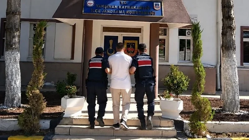 Kırıkkale'de, hakkında kesinleşmiş hapis cezası bulunan bir firari, jandarma ekiplerinin