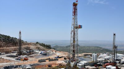 Enerji ve Tabii Kaynaklar Bakanı Alparslan Bayraktar, Gabar'da gerçekleşen petrol