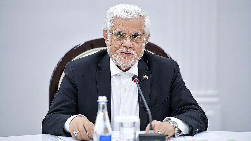 İran Cumhurbaşkanı Yardımcısı Arif, ülkesinin geleceği için kaygı verici hazırlıkların