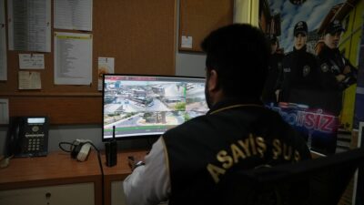 İstanbul polisi, dolandırıcılık vakalarına karşı yürüttüğü etkili çalışmalarla 2025'in ilk