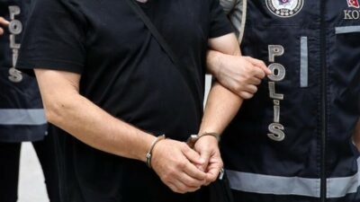İzmir'de gerçekleşen ihaleye fesat karıştırma soruşturmasında iki şüpheli tutuklandı, bu