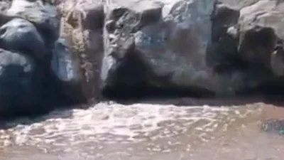 Kars'ta etkili olan sağanak yağış, aniden bastırarak sel felaketine neden