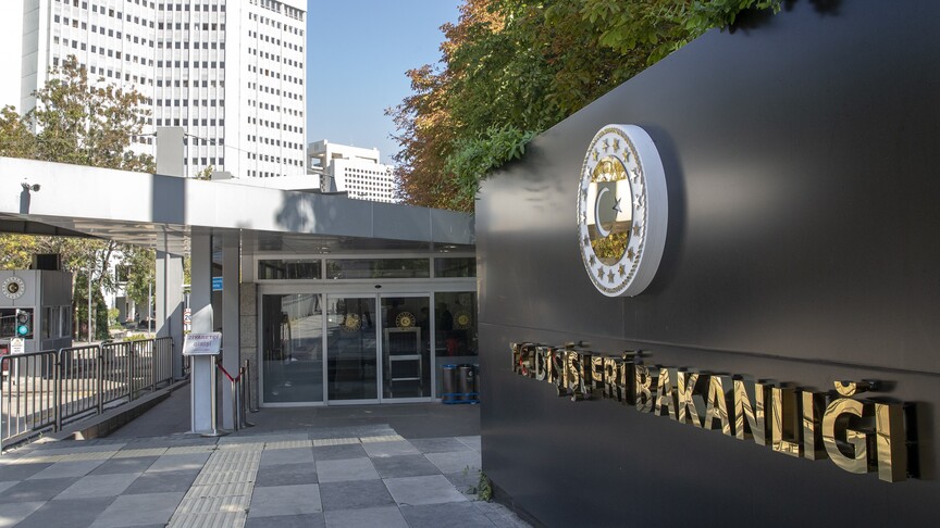 Kolombiya'da meydana gelen 7,4 büyüklüğündeki deprem, Türkiye'de derin üzüntü yarattı.