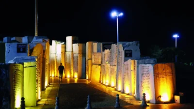17 Ağustos Marmara Depremi'nin 27. yılı çeşitli şehirlerde anma törenleriyle