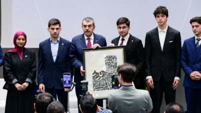 Milli Eğitim Bakanı Yusuf Tekin, sınav sisteminin değişmeyeceğini ancak içerik