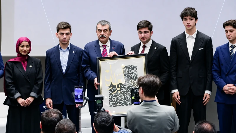 Milli Eğitim Bakanı Yusuf Tekin, sınav sisteminin değişmeyeceğini ancak içerik