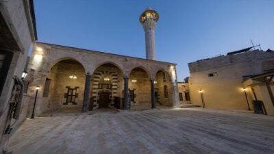 Kocaeli'de restorasyonu tamamlanan iki tarihi cami, Mevlit Kandili'nde ibadete açılacak.