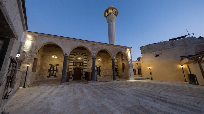Kocaeli'de restorasyonu tamamlanan iki tarihi cami, Mevlit Kandili'nde ibadete açılacak.