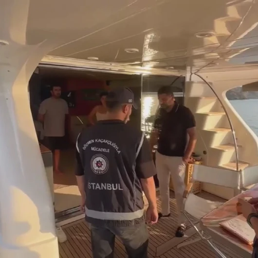 İstanbul merkezli gerçekleştirilen kapsamlı operasyonda, sahte ekspertiz raporlarıyla vatandaşlık satışı