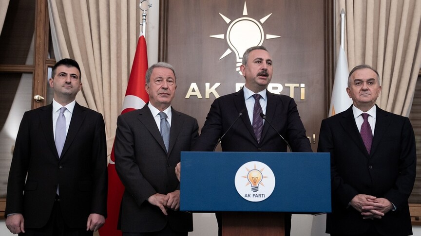 AK Parti Grup Başkanvekili Abdulhamit Gül, şehit aileleri ve gazilerin