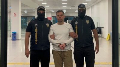 Organize suç örgütü elebaşı Serkan Kurtuluş, Türkiye'ye döndükten sonra tutuklandı.