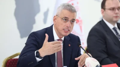 Sağlık Bakanı Kemal Memişoğlu, Türkiye’deki ölümlerin büyük bölümünün sigara, hareketsizlik