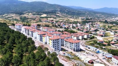 Balıkesir'deki depremler sonrası inşa edilen 305 konut ve 1 iş