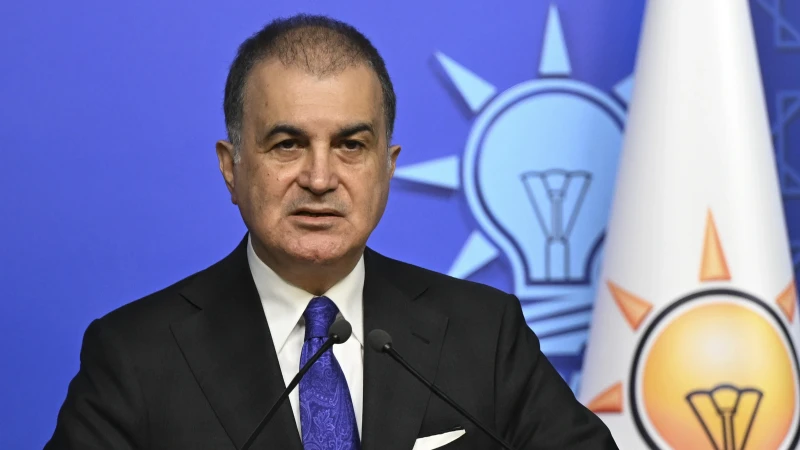AK Parti Sözcüsü Ömer Çelik, Suriye'deki gelişmeleri değerlendirerek, SDG'nin feshedilmesinin