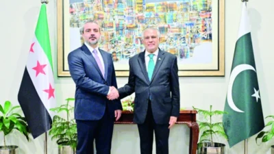 Suriye Dışişleri Bakanı Esad Hasan Şeybani, Pakistan'ı ziyaret ederek ikili