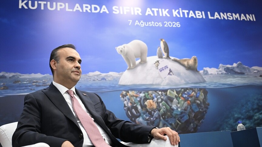 Bakan Kacır, Türk bilim insanlarının önemli keşiflere imza attığını duyurdu.