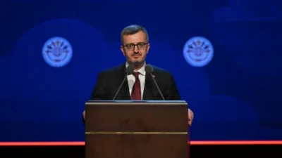 İletişim Başkanı Duran, Türkiye'nin barışçı dış politikasının güçlenerek devam edeceğini