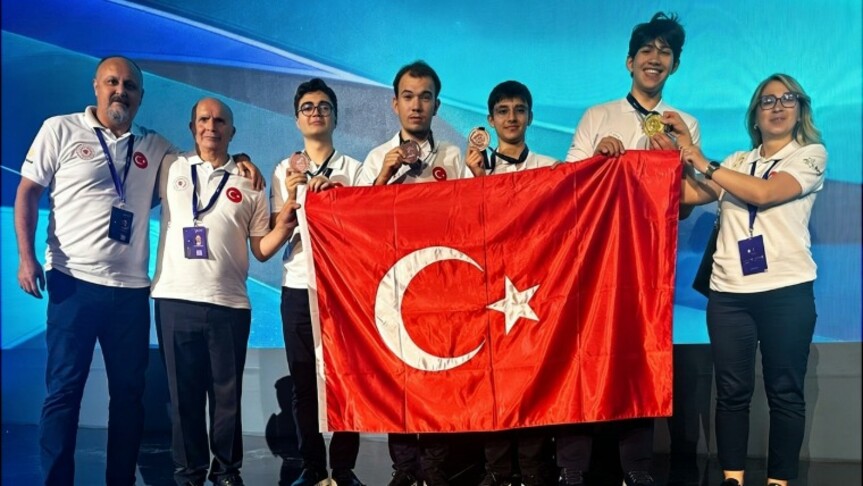 Uluslararası Nükleer Bilim Olimpiyatı'na katılan Türkiye, elde ettiği madalyalarla bilim