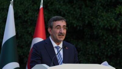 Cumhurbaşkanı Yardımcısı Yılmaz, Türkiye-Pakistan ilişkilerinin tarihi köklerine ve stratejik işbirliğine