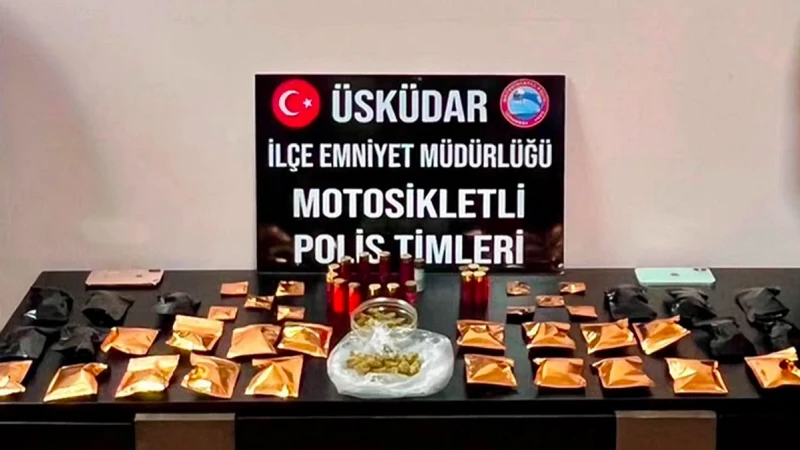 Üsküdar'da düzenlenen uyuşturucu operasyonunda 637 gram marihuana ele geçirildi. Olayla