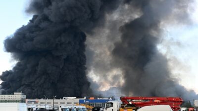 Rusya'nın Tambov bölgesinde Wildberries'e ait lojistik merkezinde yangın çıktı. Saldırının