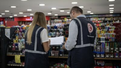 Ticaret Bakanlığı, yeni eğitim yılı öncesinde kırtasiye ürünlerini denetleyerek, tüketicilerin