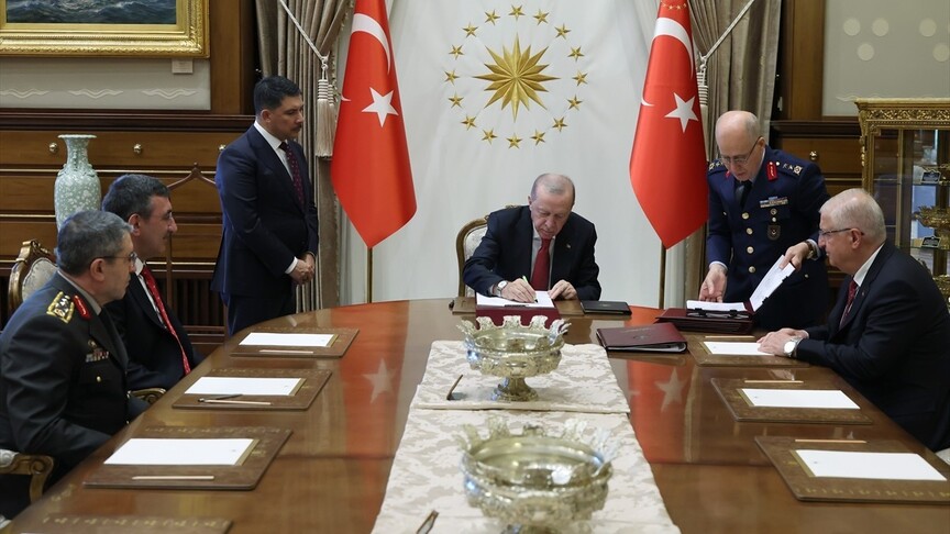 Cumhurbaşkanı Erdoğan başkanlığında gerçekleştirilen Yüksek Askeri Şura toplantısında önemli terfiler
