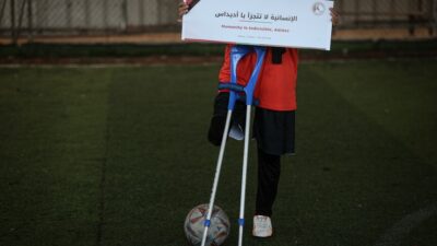 BDS hareketi, Adidas'ın özrünü eleştirerek, Filistin halkına yapılanları içeren bir
