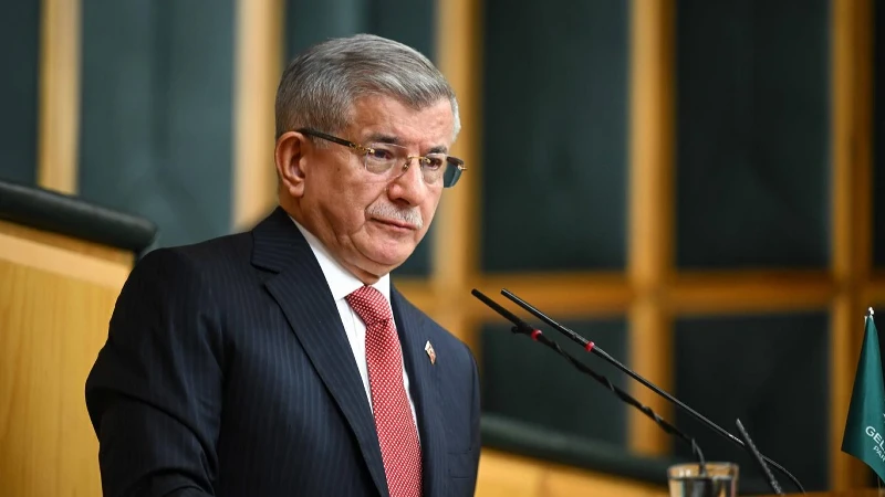 Ankara Cumhuriyet Savcılığı, Ahmet Davutoğlu hakkında Cumhurbaşkanına hakaret iddiasıyla soruşturma