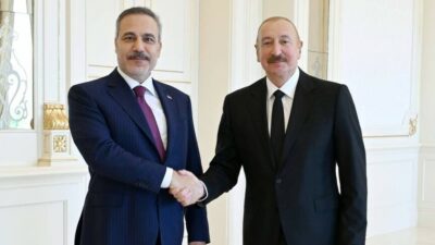 Azerbaycan Cumhurbaşkanı Aliyev, Dışişleri Bakanı Fidan ile yaptığı görüşmede ikili