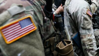 İran ile savaş konusunda Amerikan gençlerine borç affı ile askerlik