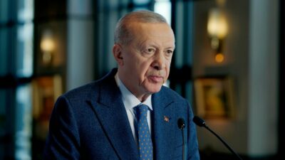 Cumhurbaşkanı Erdoğan, Gaziler Günü'nde tüm gazileri ve ailelerini kutlayarak, hayatta