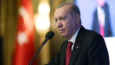 Cumhurbaşkanı Erdoğan, Gaziler Günü'nde tüm gazileri ve ailelerini kutlayarak, özgürlük