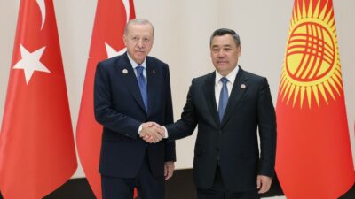 Cumhurbaşkanı Erdoğan, Kırgızistan Cumhurbaşkanı Caparov ile bir araya gelerek işbirlikleri