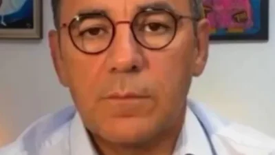 Deniz Zeyrek, 'Ailem Güvende' operasyonlarını 12 Eylül darbesiyle ilişkilendirerek eleştirdi.